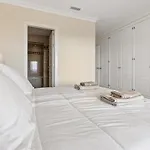 Διαμέρισμα Stunning 2-bedroom With Panoramic Views