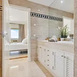 Διαμέρισμα Stunning 2-bedroom With Panoramic Views Μαρμπέλλα