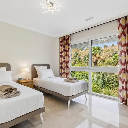 Appartamento Stunning 2-bedroom With Panoramic Views