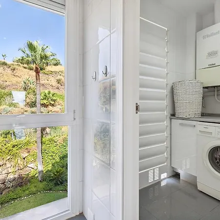 Appartamento Stunning 2-bedroom With Panoramic Views *